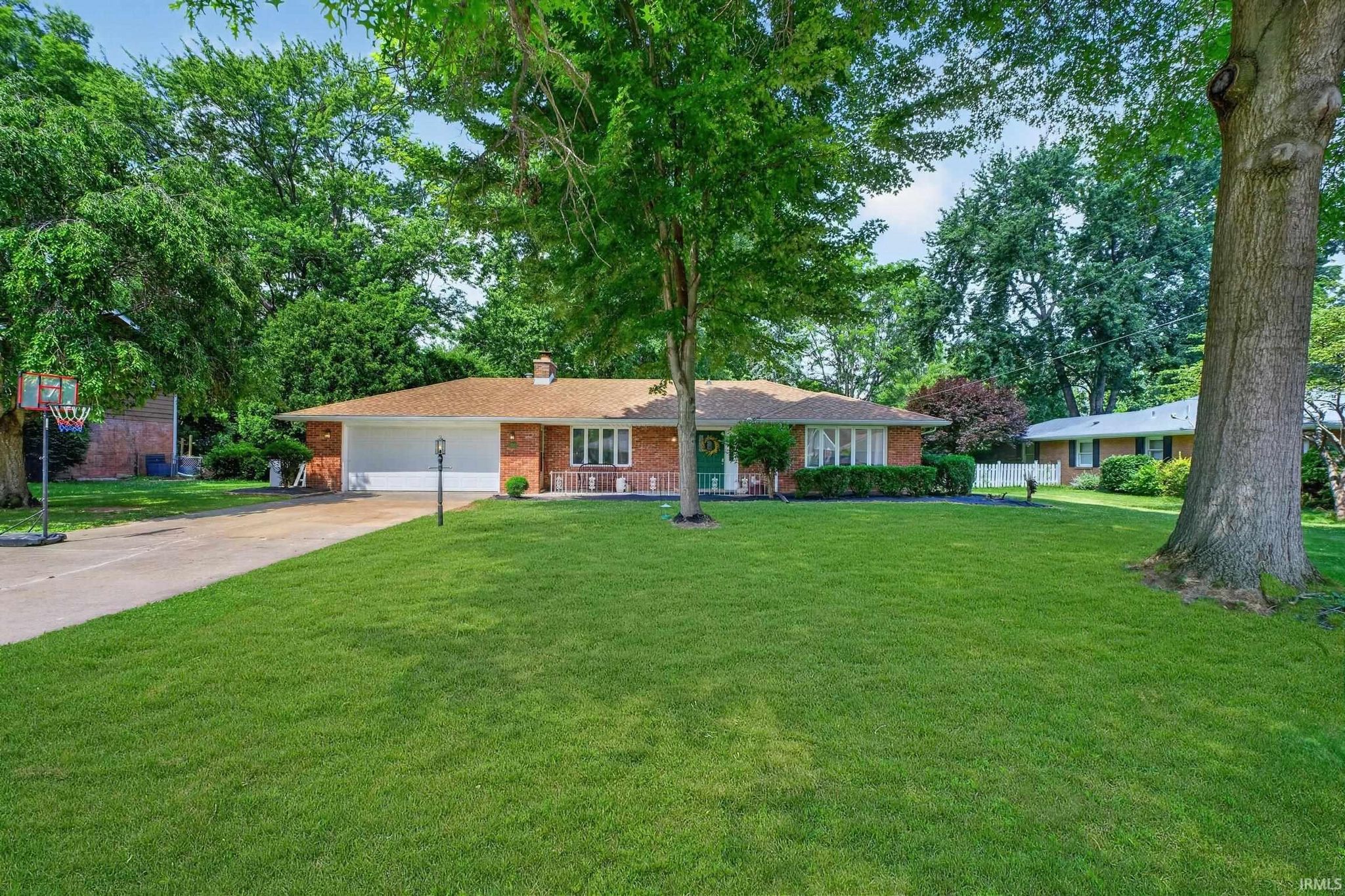 213 N Bayberry Lane